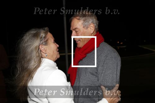 Puttershoek 8 december 2018
Presentatie boek Kees Verkerk. Ard Schenk en zijn vrouw krijgen allebei het eerste boek overhandigd.