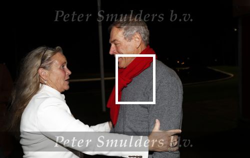 Puttershoek 8 december 2018
Presentatie boek Kees Verkerk. Ard Schenk en zijn vrouw krijgen allebei het eerste boek overhandigd.