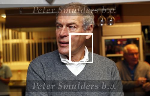 Puttershoek 8 december 2018
Presentatie boek Kees Verkerk. Ard Schenk en zijn vrouw krijgen allebei het eerste boek overhandigd.