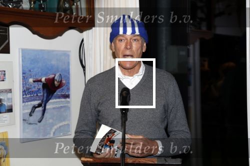 Puttershoek 8 december 2018
Presentatie boek Kees Verkerk. Ard Schenk en zijn vrouw krijgen allebei het eerste boek overhandigd.