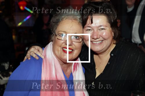 Hilversum 3 december 2018
Tineke de Nooij krijgt ouvre award bij beeld en geluid. Astrid Nijgh en partner Louise Schmidt