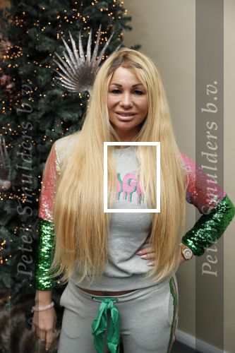 Scheveningen 30 november 2018
Exclusief intervieuw met Barbie (samantha de Jong) nadat ze terug gekomen is uit de afkickkliniek in Schotland. Karin Riethoven intervieuwt haar voor Story.