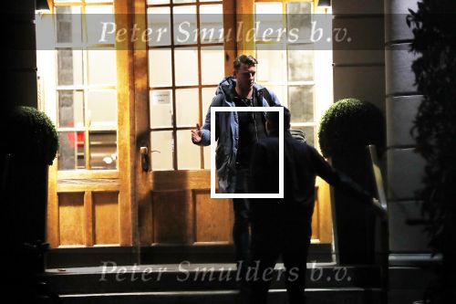 hamburg 19 november 2018
Bart Willemsen verlaat het appartement van zijn vriendin Sylvie Meis.