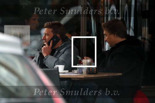 Amsterdam 22 november 2018
Bart Willemsen ( vriend Sylvie meis) op terras en straat in Amsterdam zuid.