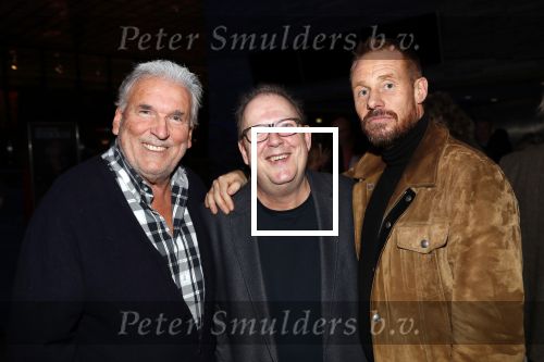 Hilversum 3 december 2018
Tineke de Nooij krijgt ouvre award bij beeld en geluid. Bart v Leeuwen (m) met Ad Bouman en Rinke Rooijens