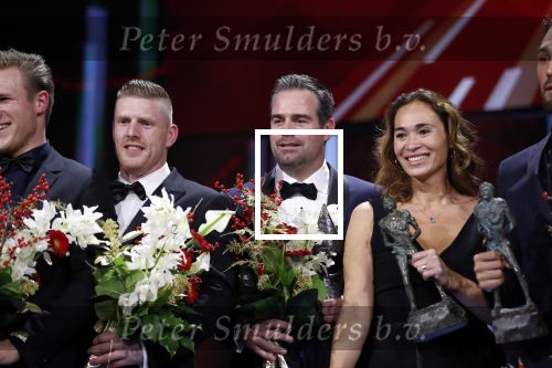 Amsterdam 19 december 2018
Sportman van het jaar verkiezing in afas live. Kjeld Nuis met Sportvrouw van het Jaar 2018 Suzanne Schulting, gehandicapte sporter van het Jaar 2018 Bibian Mentel en de coaches van het Jaar 2018 Jac Orie en Raemon Sluijter De baanwielrenners werden ploeg van het jaar, Marianne Timmer kreeg een ouvre prijs en Rico Verhoeven werd door de Zapp kijkers gekozen tot meest populaire sporter.