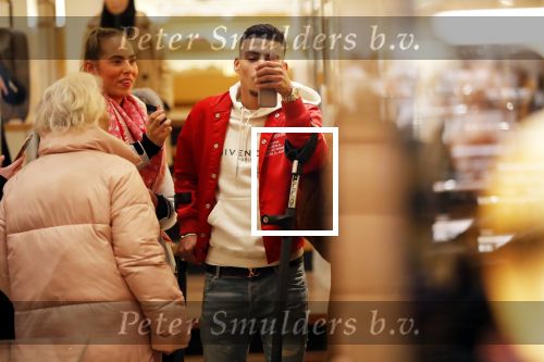 Amsterdam 23 november 2018
Rapper Boef en Frenna op de pc hooftstraat. Boef loopt met krukken en kwam met zijn Rolls Royce.