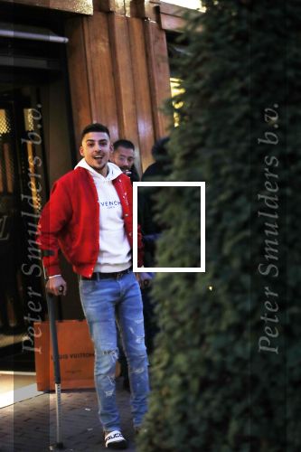 Amsterdam 23 november 2018
Rapper Boef en Frenna op de pc hooftstraat. Boef loopt met krukken en kwam met zijn Rolls Royce.