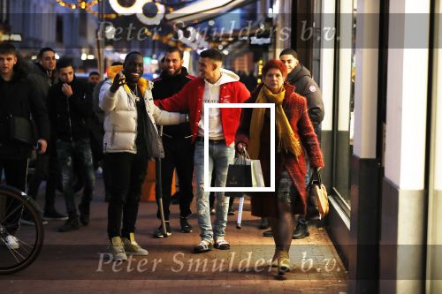 Amsterdam 23 november 2018
Rapper Boef en Frenna op de pc hooftstraat. Boef loopt met krukken en kwam met zijn Rolls Royce.