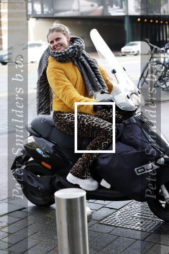 Amsterdam 11 december 2018
Britt Scholte op haar scooter