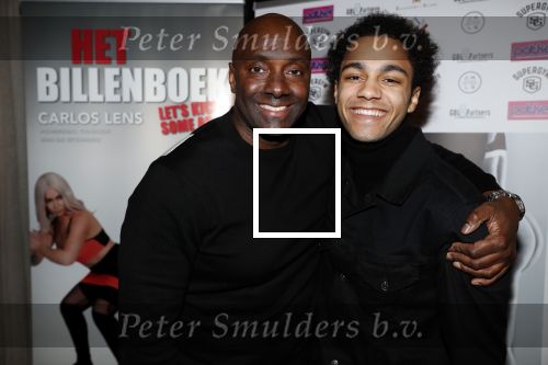 Amsterdam 11 december 2018
Boekpresentatie van Carlos Lens  ( Het billenboek) bij George. carlos met zijn zoon.