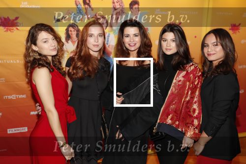 Amsterdam 22 november 2018
Premiere first kiss in het Amsterdam theater. caroline de Bruijn met kinderen