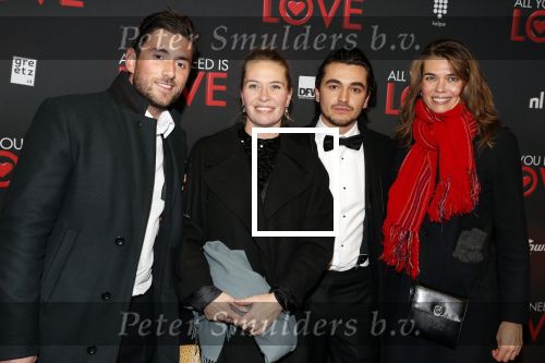 Amsterdam 26 november 2018
Premiere All you need is love in het delamar theater. Daan Erisman met vrienden