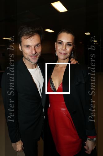 Amsterdam 11 december 2018
Modeshow en feest Nikkie Plessen met heel veel artiesten in AFAS live.Duncan Stutterheim met vrouw
