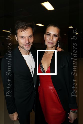 Amsterdam 11 december 2018
Modeshow en feest Nikkie Plessen met heel veel artiesten in AFAS live.Duncan Stutterheim met vrouw