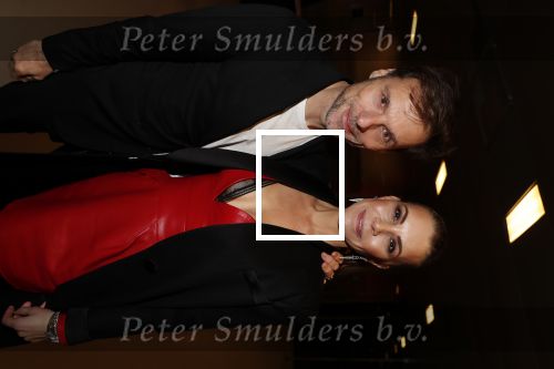 Amsterdam 11 december 2018
Modeshow en feest Nikkie Plessen met heel veel artiesten in AFAS live.Duncan Stutterheim met vrouw