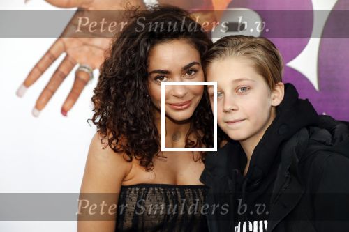 Rotterdam 9 december 2018
Premiere Bon Bini Holland 2 in pathe Rotterdam. Fajah Lourens met zoontje