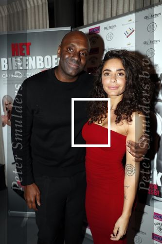 Amsterdam 11 december 2018
Boekpresentatie van Carlos Lens  ( Het billenboek) bij George. fajah Lourens
