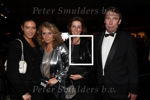 Amsterdam 6 december 2018
Openingsavond VIP van de luxery fair in de RAI. Felice Fleur met vriend en moeder Simcha en vader Jan