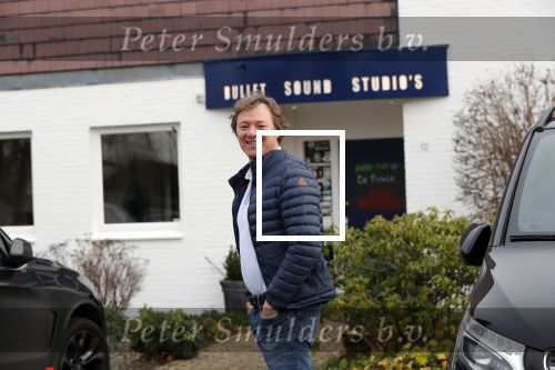 Nederhorst den Berg 5 december 2018
Opnames liedje voor afscheid Edwin Evers door heel veel collegaâ€™s en artiesten in de Bullet sound studioâ€™s. Frits Sissing