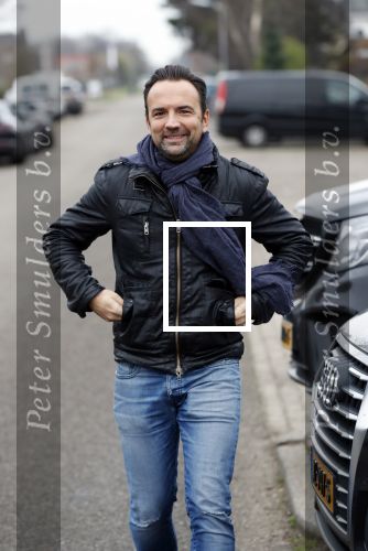 Nederhorst den Berg 5 december 2018
Opnames liedje voor afscheid Edwin Evers door heel veel collegaâ€™s en artiesten in de Bullet sound studioâ€™s. Gerard Ekdom in zijn cabrio