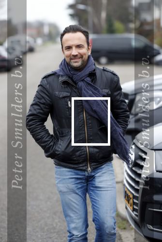 Nederhorst den Berg 5 december 2018
Opnames liedje voor afscheid Edwin Evers door heel veel collegaâ€™s en artiesten in de Bullet sound studioâ€™s. Gerard Ekdom in zijn cabrio