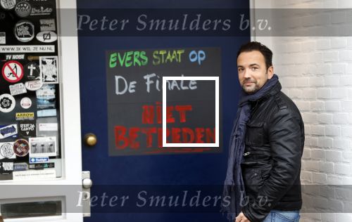 Nederhorst den Berg 5 december 2018
Opnames liedje voor afscheid Edwin Evers door heel veel collegaâ€™s en artiesten in de Bullet sound studioâ€™s. Gerard Ekdom in zijn cabrio