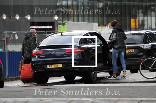 Amsterdam 8 december 2018
Gordon met zijn nieuwe vriend Ryk du Preez . Ryk komt uit zuid Afrika.