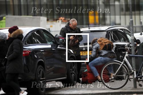Amsterdam 8 december 2018
Gordon met zijn nieuwe vriend Ryk du Preez . Ryk komt uit zuid Afrika.