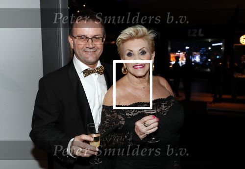 Amsterdam 6 december 2018
Openingsavond VIP van de luxery fair in de RAI. hanny Veerkamp met zoon