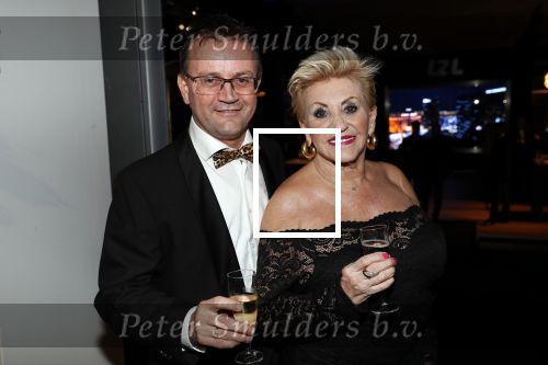 Amsterdam 6 december 2018
Openingsavond VIP van de luxery fair in de RAI. hanny Veerkamp met zoon