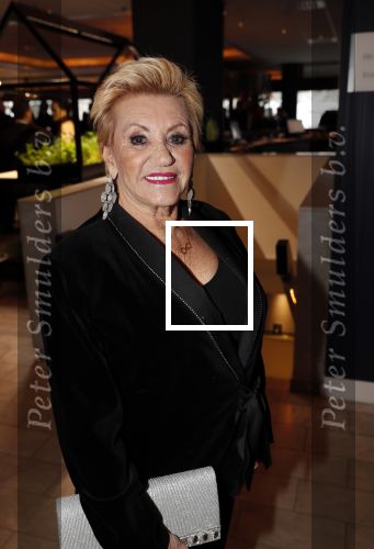 Den Haag 10 december 2018
Society Lunch in het crown plaza hotel.
Hanny en Ton Veerkamp met zoon