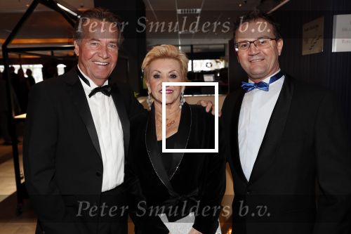 Den Haag 10 december 2018
Society Lunch in het crown plaza hotel.
Hanny en Ton Veerkamp met zoon