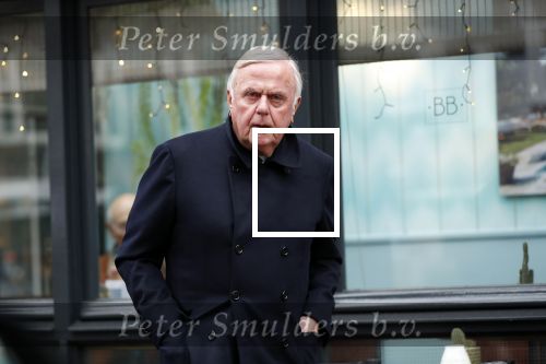 Amsterdam, 16 November 2018 
Harry Mens wandelend op de PC Hooftstraat