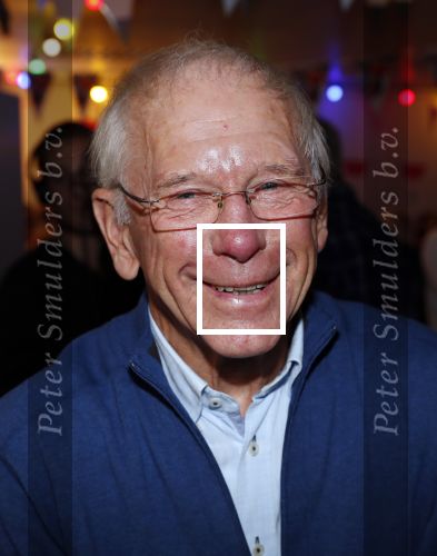 Puttershoek 8 december 2018
Presentatie boek Kees Verkerk. Ard Schenk en zijn vrouw krijgen allebei het eerste boek overhandigd. Henk Gemser met vrouw.