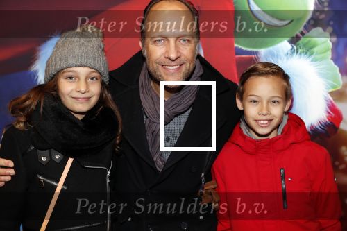 Amsterdam 24 november 2018
Premiere van de Grinch in pathe arena.
Hugo Metsers met zoon en dochter.
