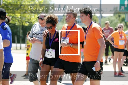 Amsterdam 1 juli 2018
Minister Hugo de Jonge doet met de Edwin Evers Run mee. Zijn vrouw Mireille loopt ook mee.