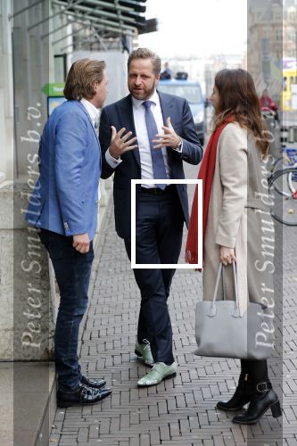 Den Haag 3 december 2018
Minister Hugo de Jonge arriveert bij libelle Nieuwscafe ( in Dudok. Ebru Umar interviewt hem. matthijs Albers intervieuwt hem