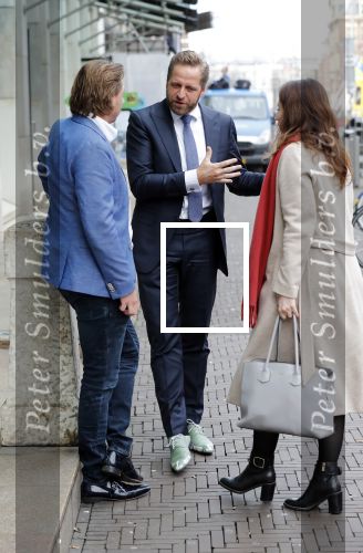 Den Haag 3 december 2018
Minister Hugo de Jonge arriveert bij libelle Nieuwscafe ( in Dudok. Ebru Umar interviewt hem. matthijs Albers intervieuwt hem
