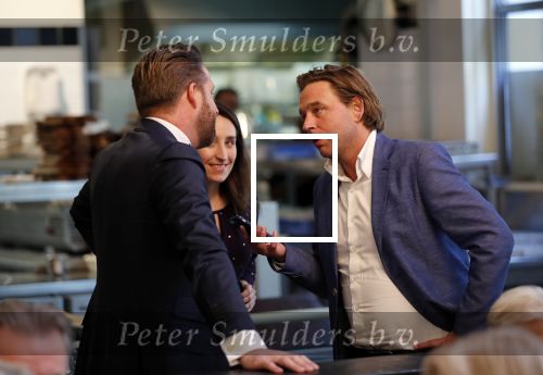 Den Haag 3 december 2018
Minister Hugo de Jonge arriveert bij libelle Nieuwscafe ( in Dudok. Ebru Umar interviewt hem. matthijs Albers intervieuwt hem