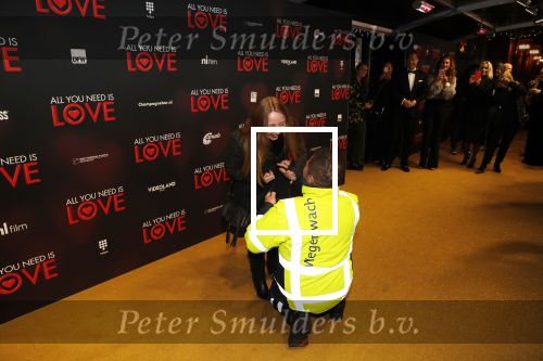 Amsterdam 26 november 2018
Premiere All you need is love in het delamar theater. Een spontaan huwelijks aanzoek op de rode loper van ANWB wegenwacht werknemer