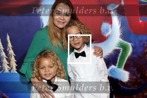 Amsterdam 24 november 2018
Premiere van de Grinch in pathe arena.
irene Avogadri kwam met haar zoons