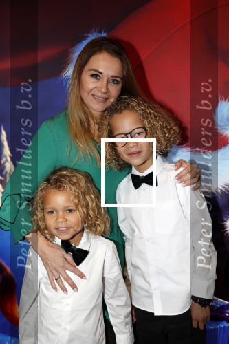 Amsterdam 24 november 2018
Premiere van de Grinch in pathe arena.
irene Avogadri kwam met haar zoons