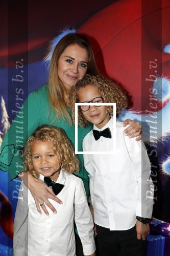 Amsterdam 24 november 2018
Premiere van de Grinch in pathe arena.
irene Avogadri kwam met haar zoons