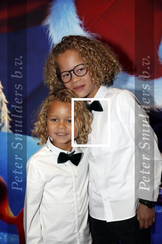 Amsterdam 24 november 2018
Premiere van de Grinch in pathe arena.
irene Avogadri kwam met haar zoons