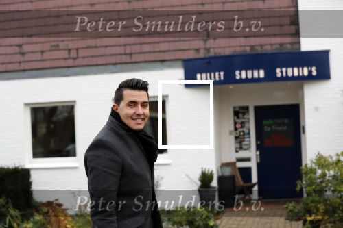 Nederhorst den Berg 5 december 2018
Opnames liedje voor afscheid Edwin Evers door heel veel collegaâ€™s en artiesten in de Bullet sound studioâ€™s. jan Smit