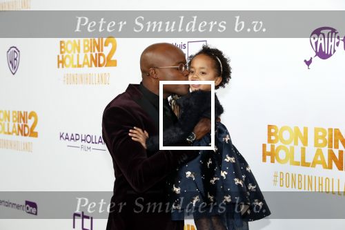 Rotterdam 9 december 2018
Premiere Bon Bini Holland 2 in pathe Rotterdam. Jandino Asporaat met vrouw en kinderen