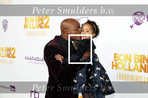 Rotterdam 9 december 2018
Premiere Bon Bini Holland 2 in pathe Rotterdam. Jandino Asporaat met vrouw en kinderen