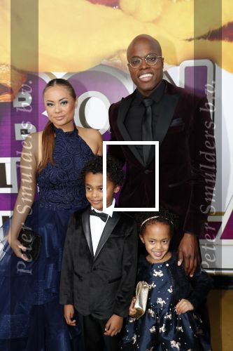 Rotterdam 9 december 2018
Premiere Bon Bini Holland 2 in pathe Rotterdam. Jandino Asporaat met vrouw en kinderen