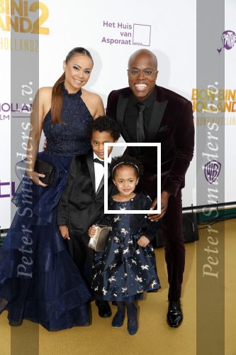 Rotterdam 9 december 2018
Premiere Bon Bini Holland 2 in pathe Rotterdam. Jandino Asporaat met vrouw en kinderen